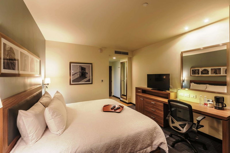 Hampton Inn & Suites by Hilton Salamanca Bajio, Salamanca, Mexico