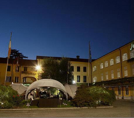 Jet Hotel, Cirie, Италия