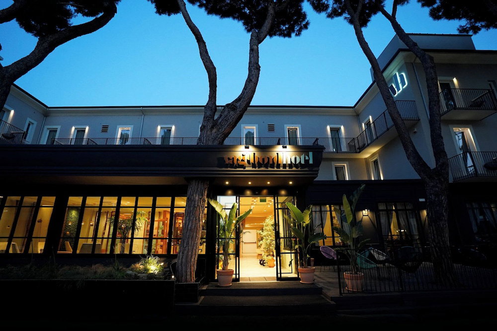 Hotel Vagabond, Italien