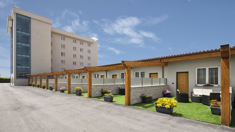 Simon Hotel, Pomezia, Италия