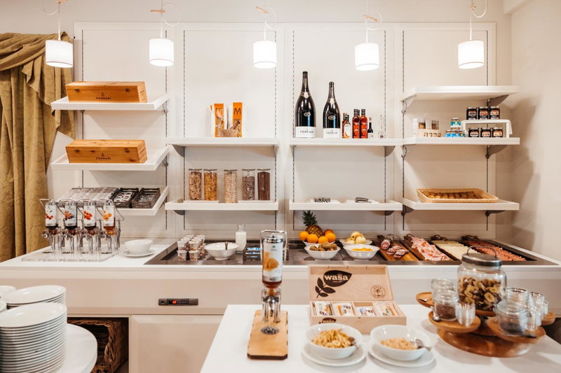Hotel Cristallo, Riccione, Италия