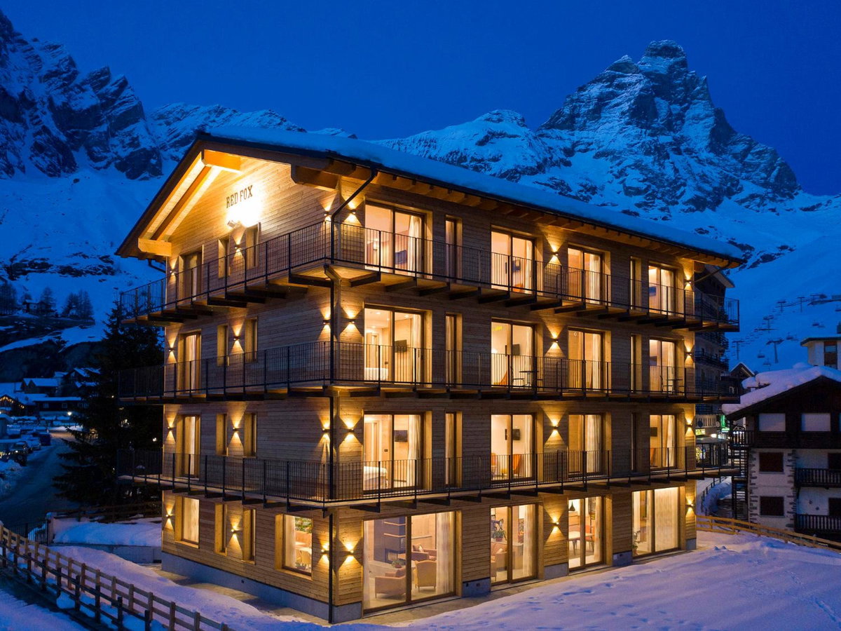 Hôtel · Red Fox Lodge, Breuil-Cervinia