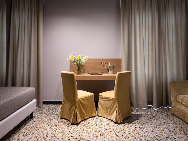 HNN Luxury Suites, Genova, Italia