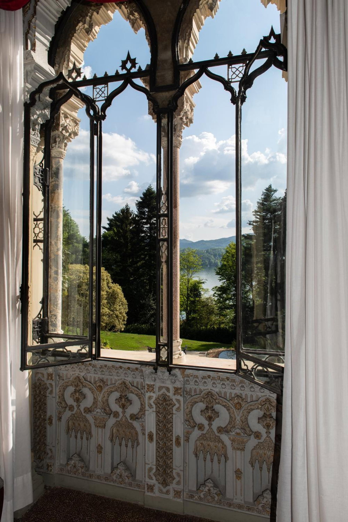 Hotel · Relais & Chateaux Villa Crespi, Borgomanero