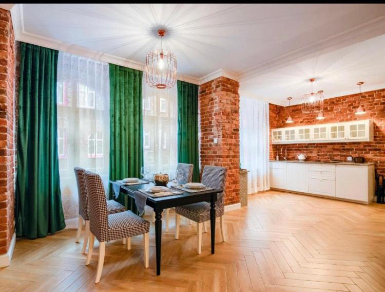 Fancy Apartment Nikiszowiec, Katowice, Польша