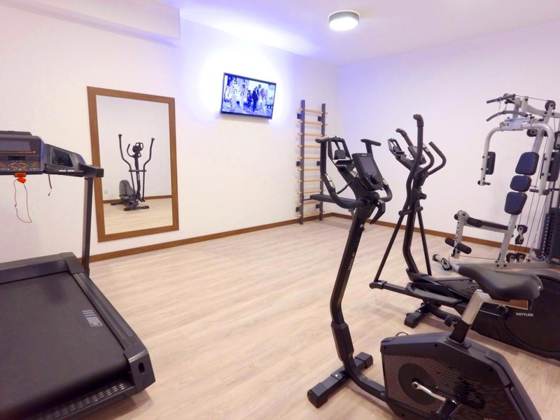 Dwór i Dworek Leszczowate Wellness & Spa, Ustrzyki Dolne, Poland