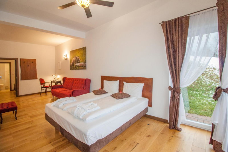 Dwór i Dworek Leszczowate Wellness & Spa, Ustrzyki Dolne, Poland