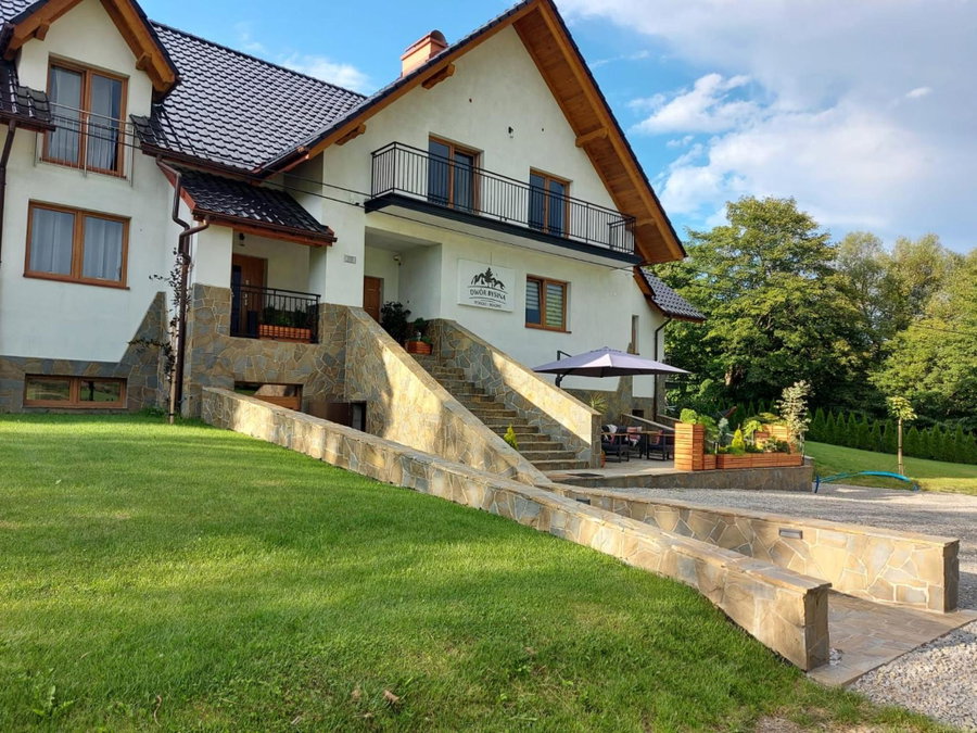 Dwór Bysina, Myslenice, Poland