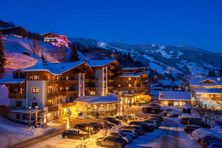 Hotel DIE SONNE, Saalbach Hinterglemm, Österreich