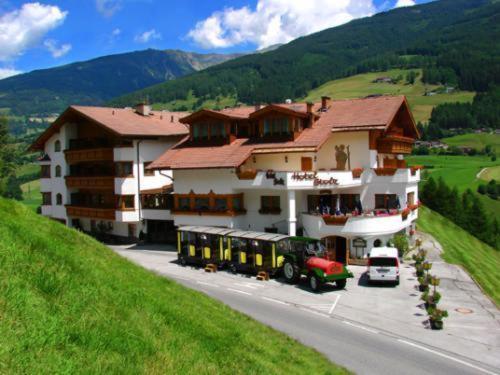 Hotel Stolz, Österreich