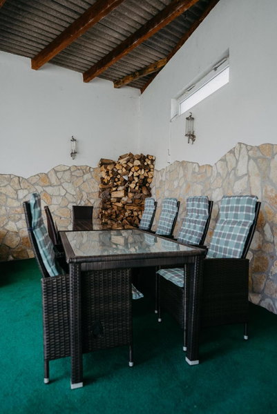Apartment RADO 75m2 mit Garten und Terrasse, Winden am See, Austria
