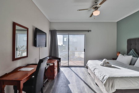 Spring Tide Inn Guest House by CTHA, Cape Town, South Africa