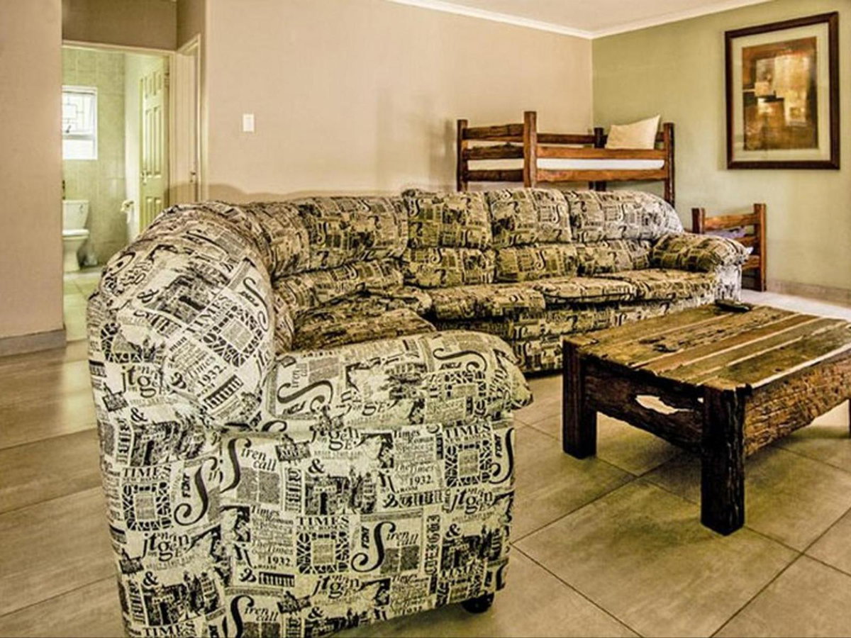 Hotel · The Russel Guest House, Port Elizabeth
