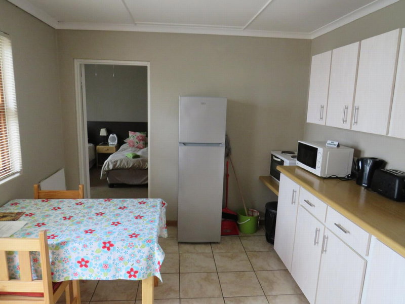 Haus Victoria Self Catering Cottages, Oudtshoorn, South Africa