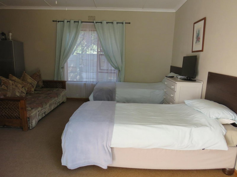Haus Victoria Self Catering Cottages, Oudtshoorn, South Africa