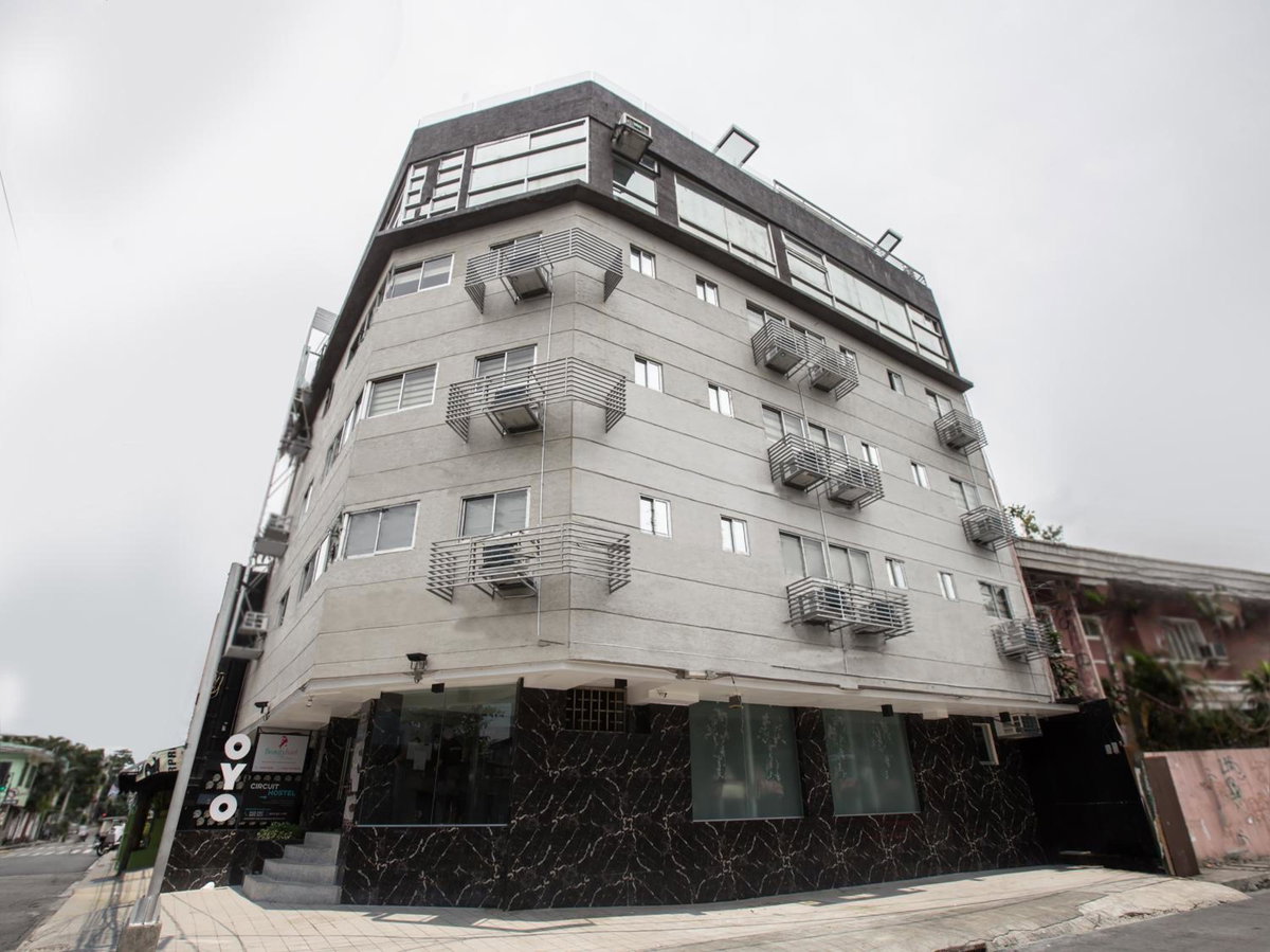 Circuit Hostel, Филиппины