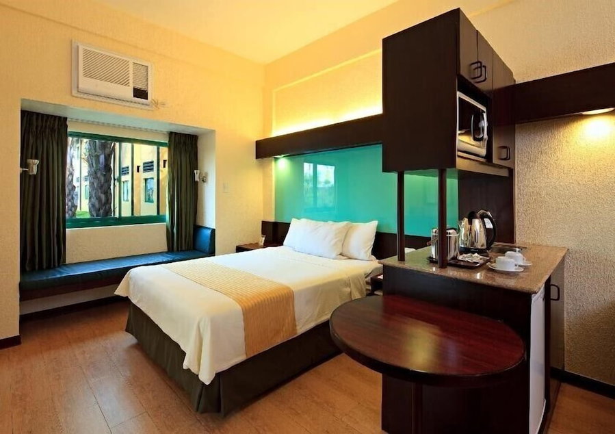 Microtel Inn by Wyndham Cabanatuan, Cabanatuan City, Philippines