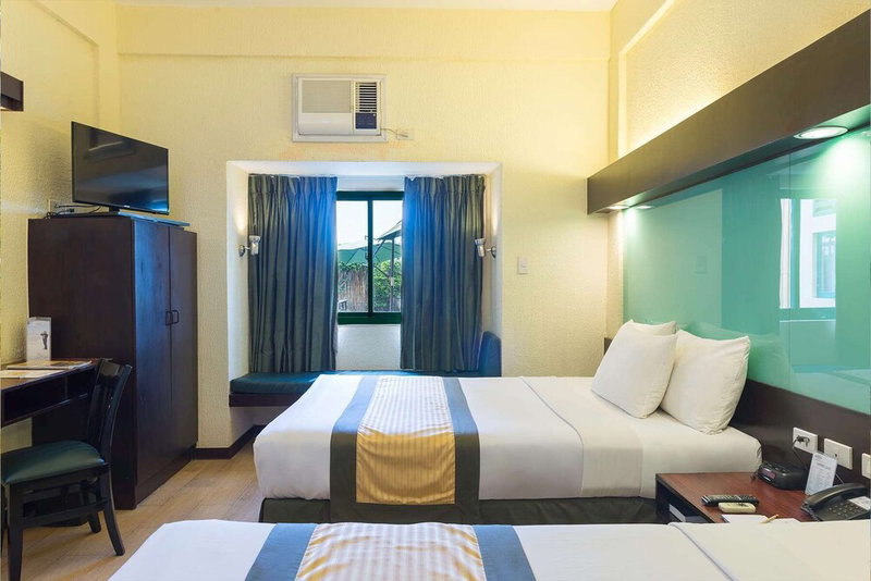 Microtel Inn by Wyndham Cabanatuan, Cabanatuan City, Philippines