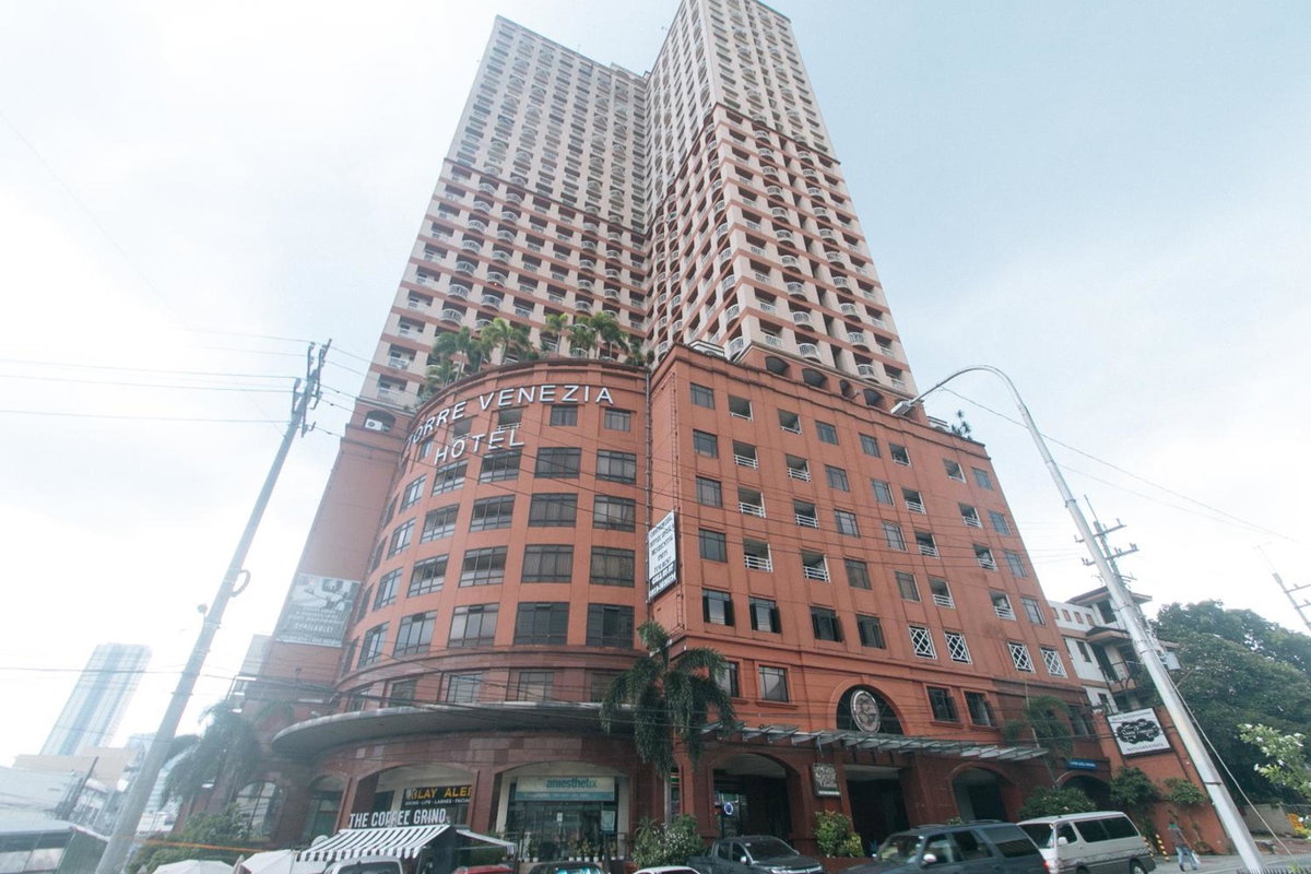 Hotel · Torre Venezia Suites, Quezon City