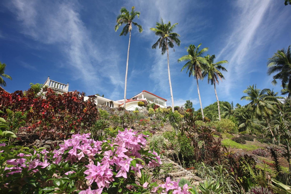 Guindulman Bay Tourist Inn, Filipinas