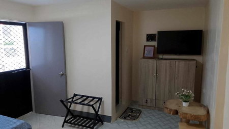 Topaz Bed & Breakfast Hotel, San Jose, Philippines