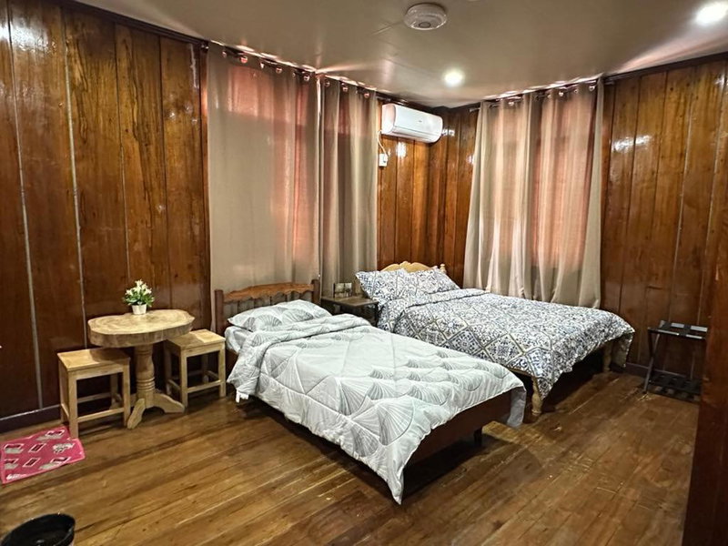 Topaz Bed & Breakfast Hotel, San Jose, Philippines
