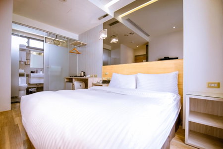 CHECK inn Express Taichung FuXing Hall 2, Taichung, Taiwan