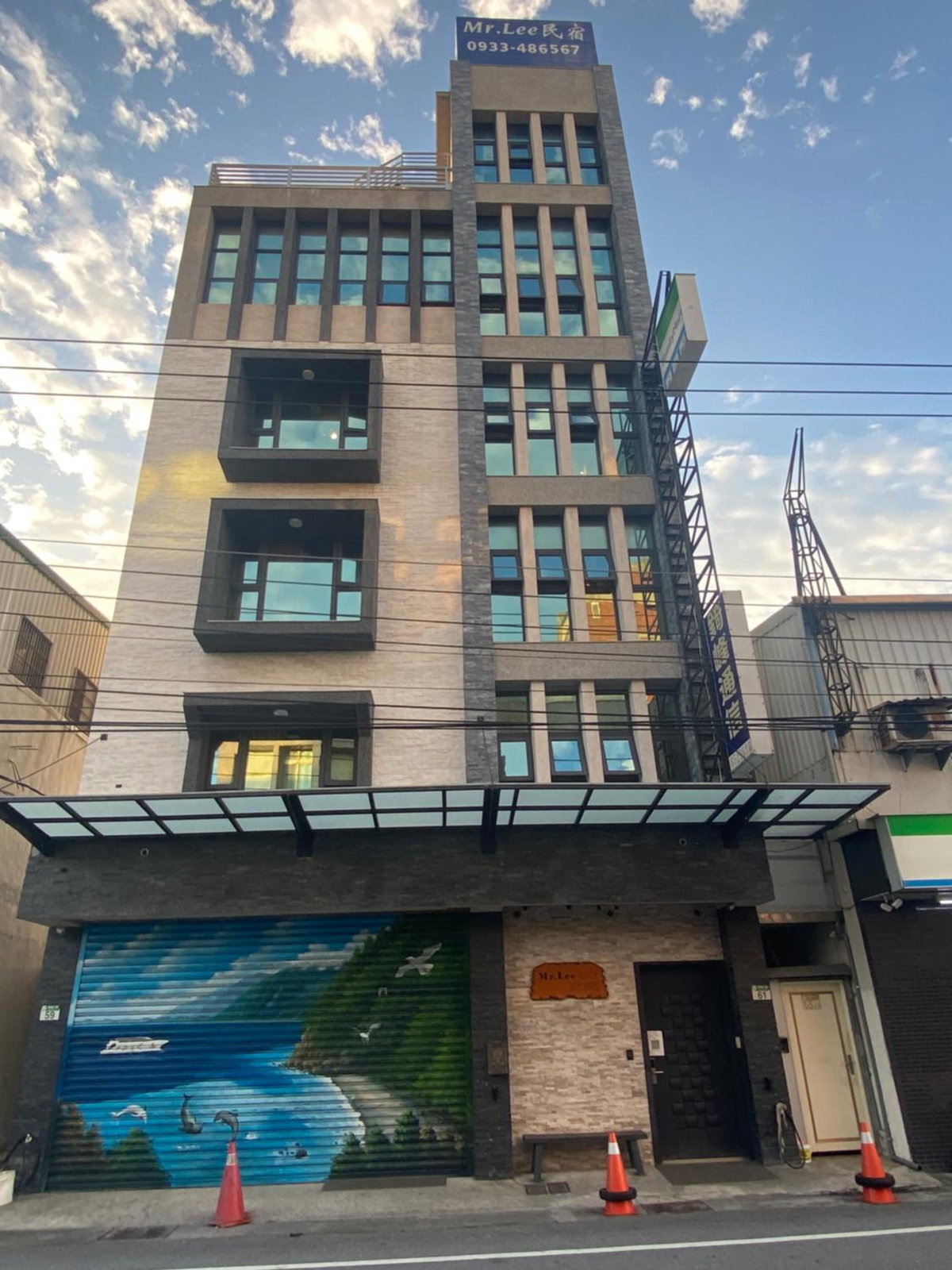 Hotel · Mr Lee Elevator B&B Hualien- Near Dongdamen Night Market, Jian