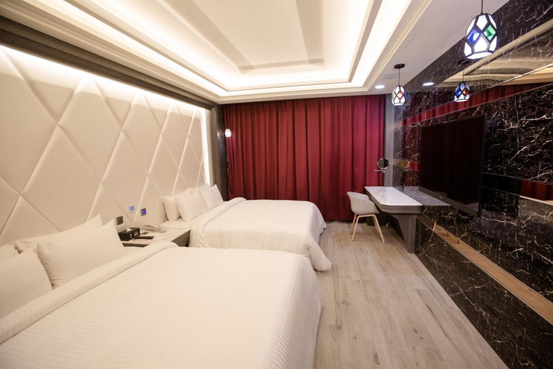 Point Motel, Pingzhen, Taiwan