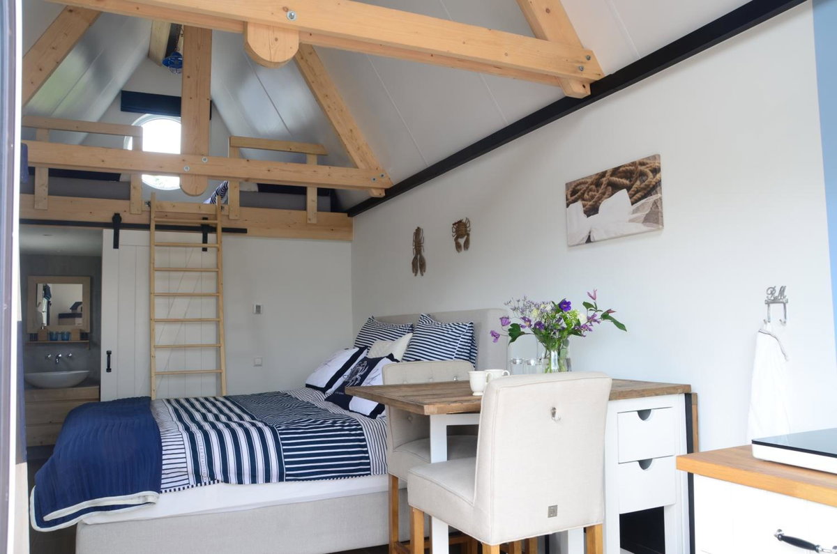 Hotel · Froukje's B&B, Woerdense Verlaat