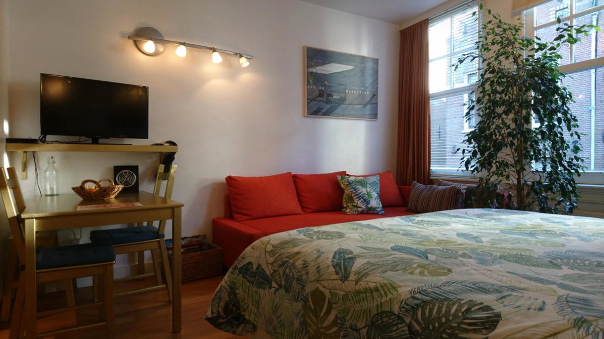 Hotel · Huis Roomolen, Amsterdam