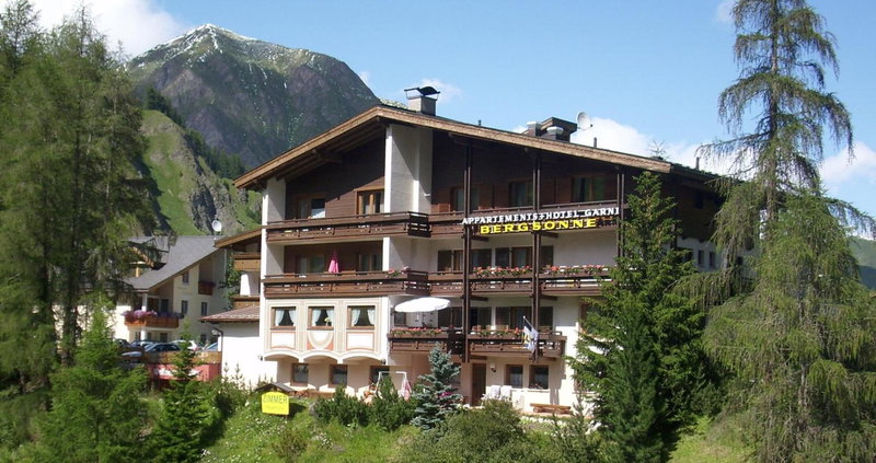 Hotel Garni Bergsonne, Samnaun, Switzerland