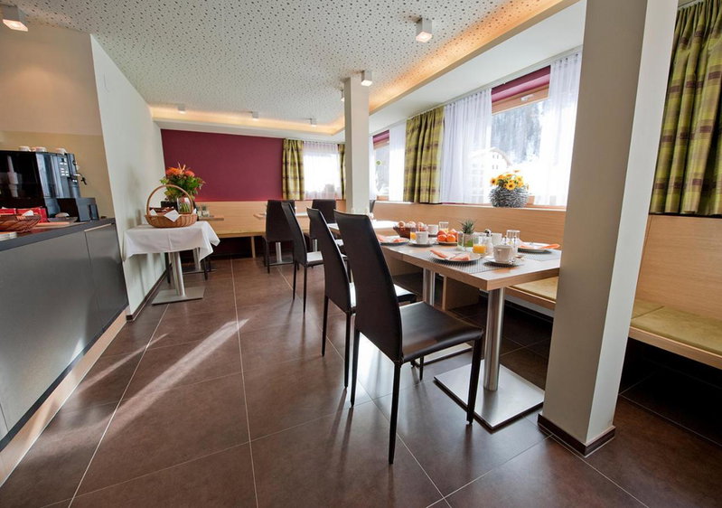 Hotel Garni Bergsonne, Samnaun, Switzerland