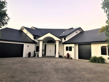 Robyn's Retreat, Hamilton, New Zealand