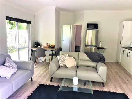 Robyn's Retreat, Hamilton, New Zealand
