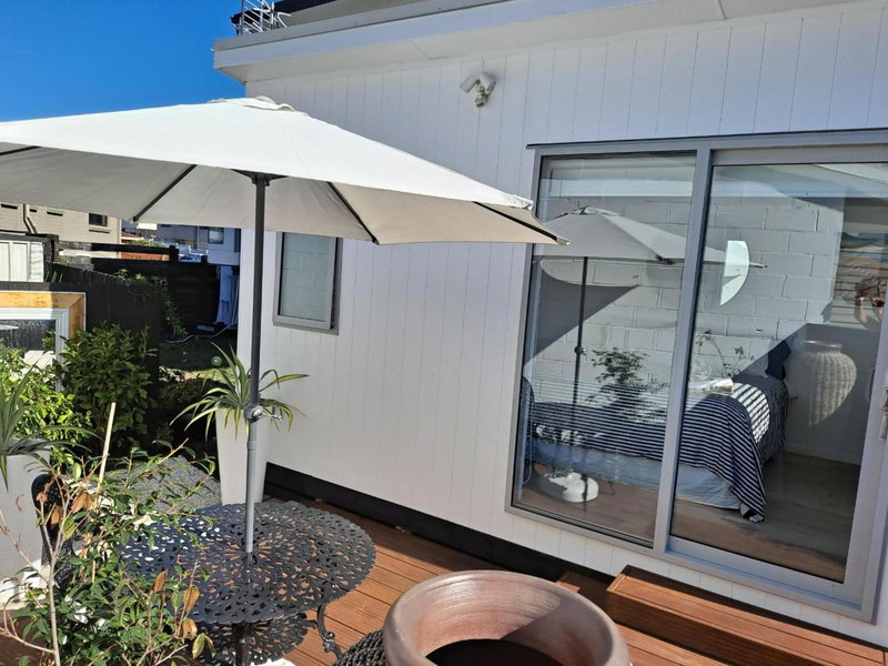 Pod bach on Tweed, Tauranga, New Zealand