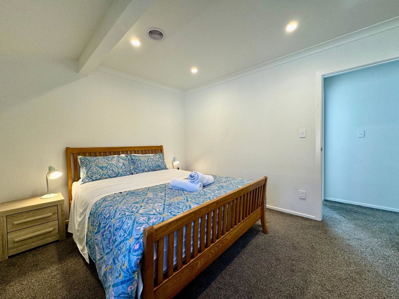 NO PARTY ALLOWED, Entire Brand New 3 bedroom townhouse, free unlimited fibre wifi and free parking, Wellington, New Zealand
