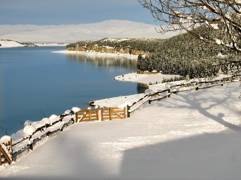 Pukaki Lakeside Getaway NZ, Lake Pukaki, New Zealand