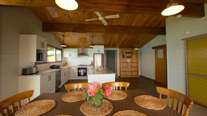 Pukaki Lakeside Getaway NZ, Lake Pukaki, New Zealand