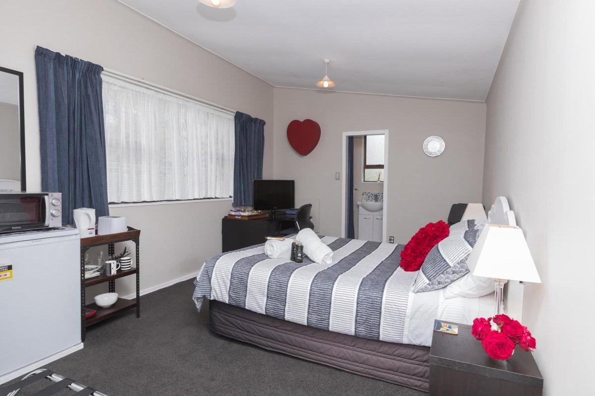 Hotel · Quiet Boutique Generous Breakfast, Palmerston North