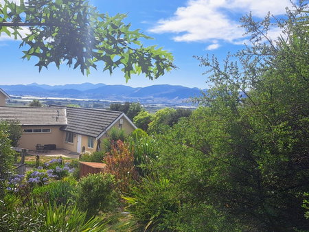 Golden Hills Farm Cottage with Swimming Pool, Nelson, Nouvelle-Zélande
