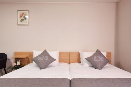 Leeinstay Hotel, Sinhyeon, 대한민국