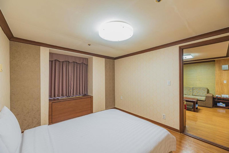 Osaek Greenyard Hotel, Sokcho, South Korea