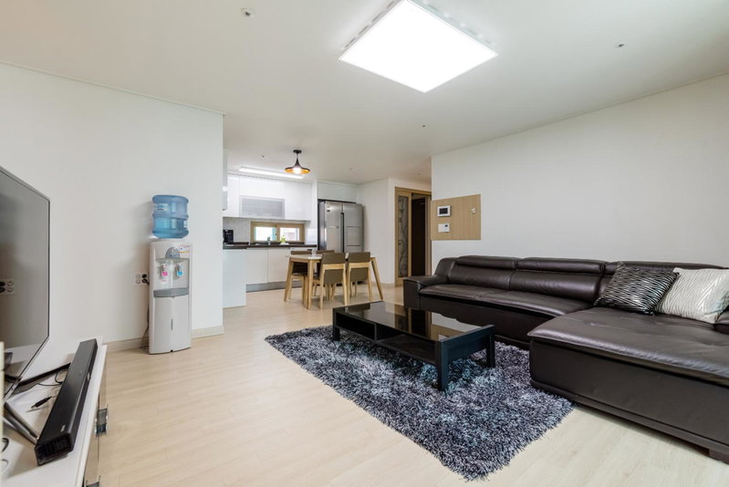 JS Residence Hotel Okpo, Sinhyeon, 대한민국