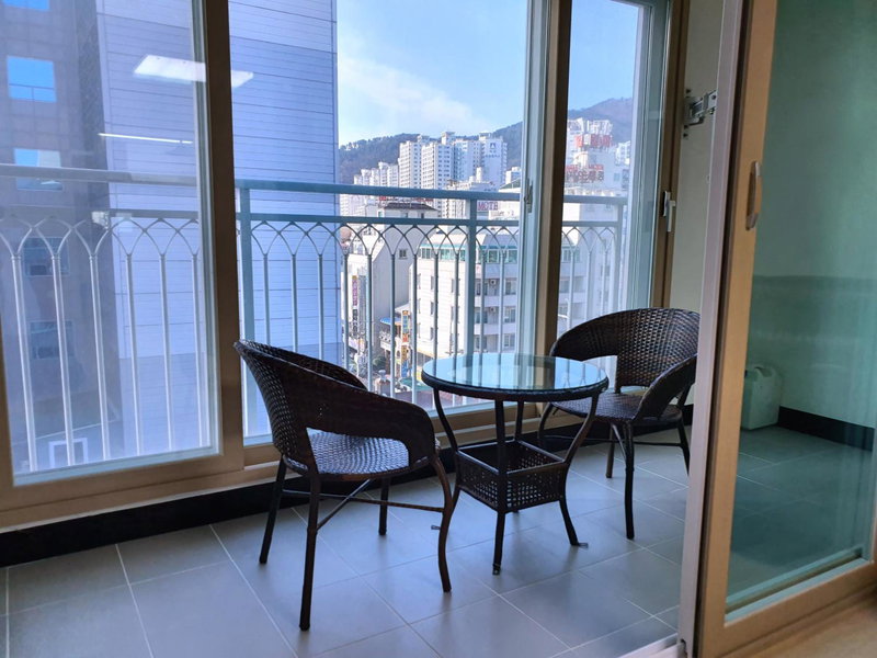 JS Residence Hotel Okpo, Sinhyeon, 대한민국