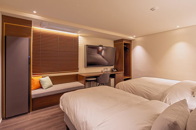 Hotel Yaja Mokpo Peace Square, Mokpo, South Korea