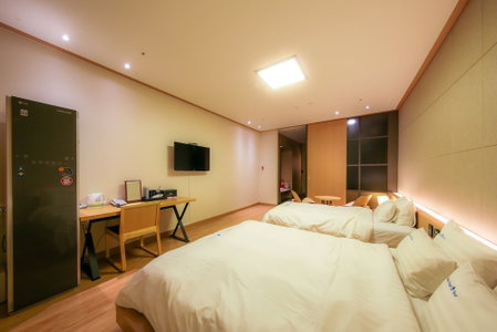 Bolton Hotel, Masan, South Korea