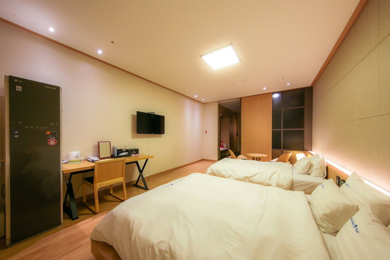 Bolton Hotel, Masan, South Korea