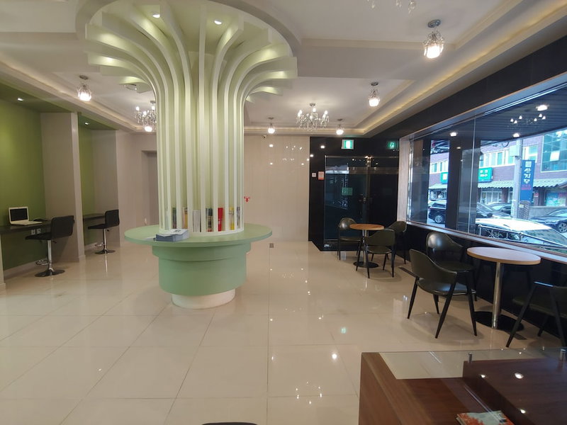 Gallery Hotel BnB, Jeju City, South Korea