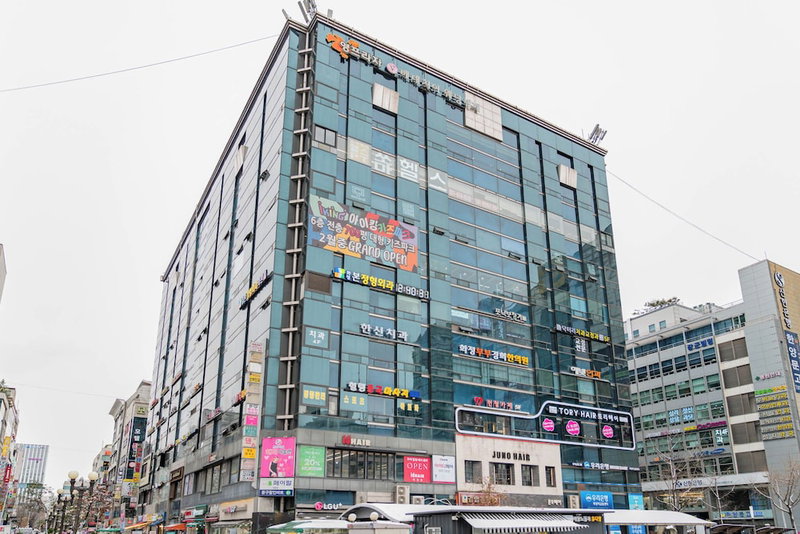 Hwajeong Hotel jun, Goyang, Corea del Sur